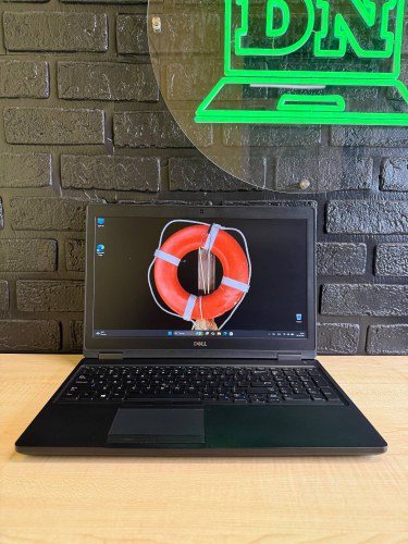 Ноутбук Dell Latitude 5590 15.6 Core i5-8250U 1.6 ГГц 8GB 256GB + Windows 11 Pro